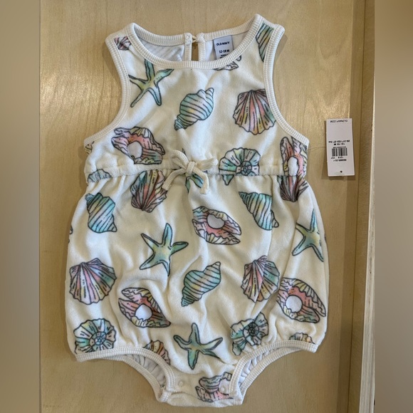 Shell print terry bubble romper and shell jelly sandals. Both NWT both 12-18m - Picture 3 of 4